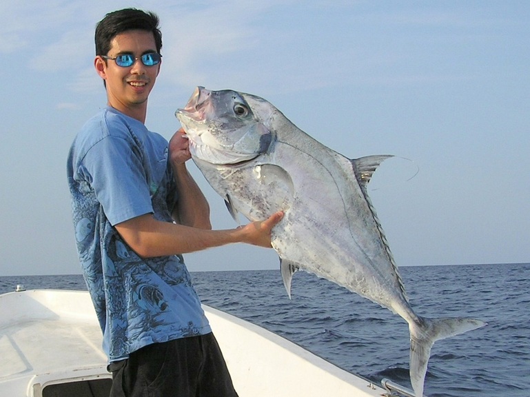 How to Catch African Pompano (Kagami) - Tips for Fishing for African Pompano  (Kagami)